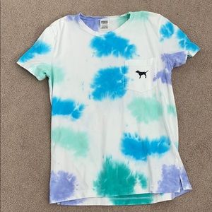 Pink t-shirt
